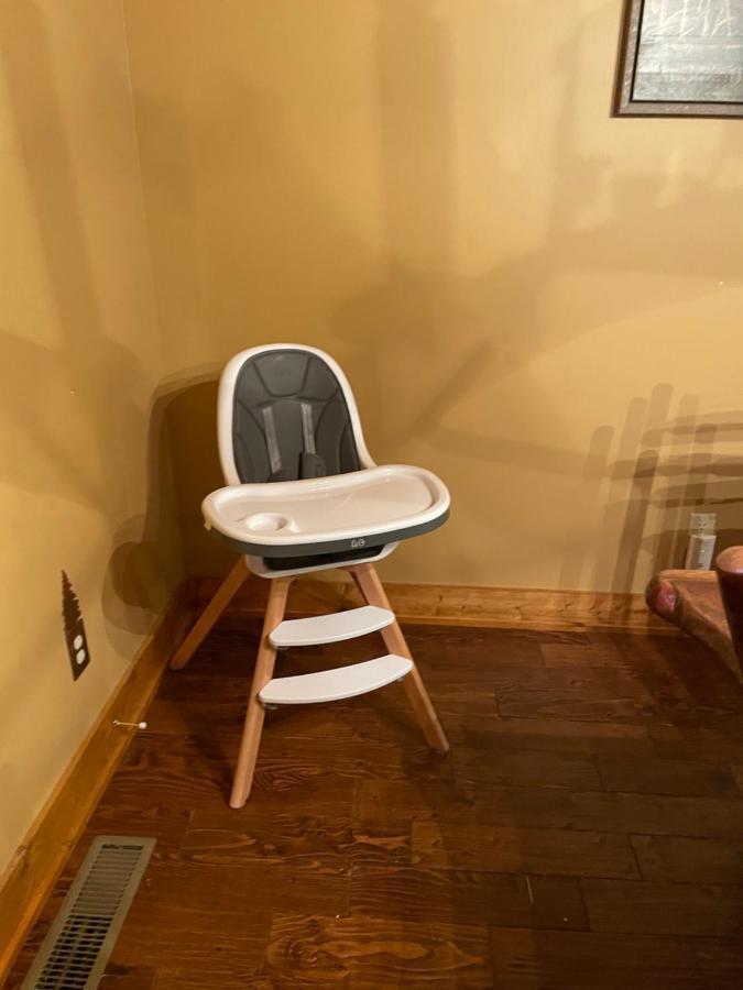 Cozy Creekfront Family Cabin-Pet Friendly -Gamerm-Hot Tub Hiawassee Exteriör bild