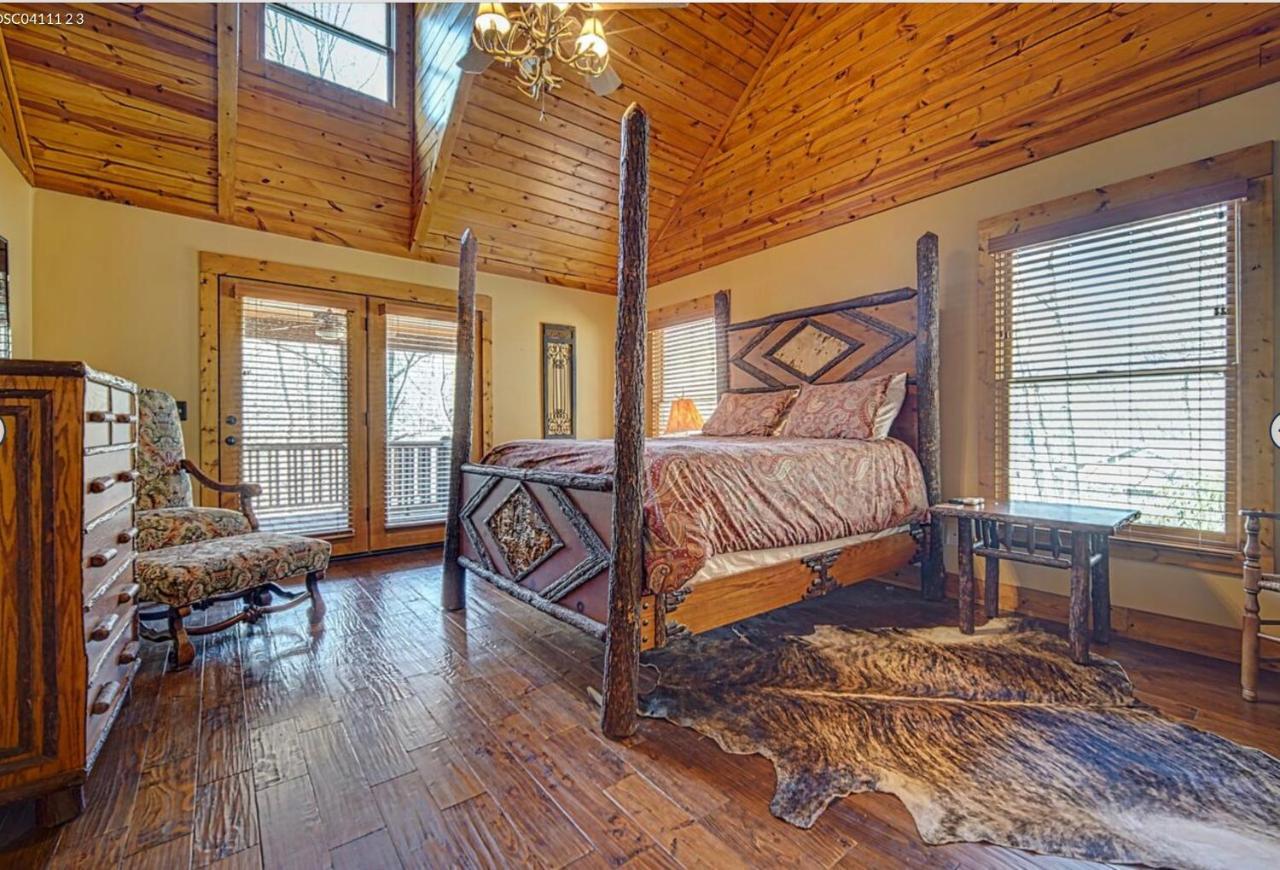 Cozy Creekfront Family Cabin-Pet Friendly -Gamerm-Hot Tub Hiawassee Exteriör bild