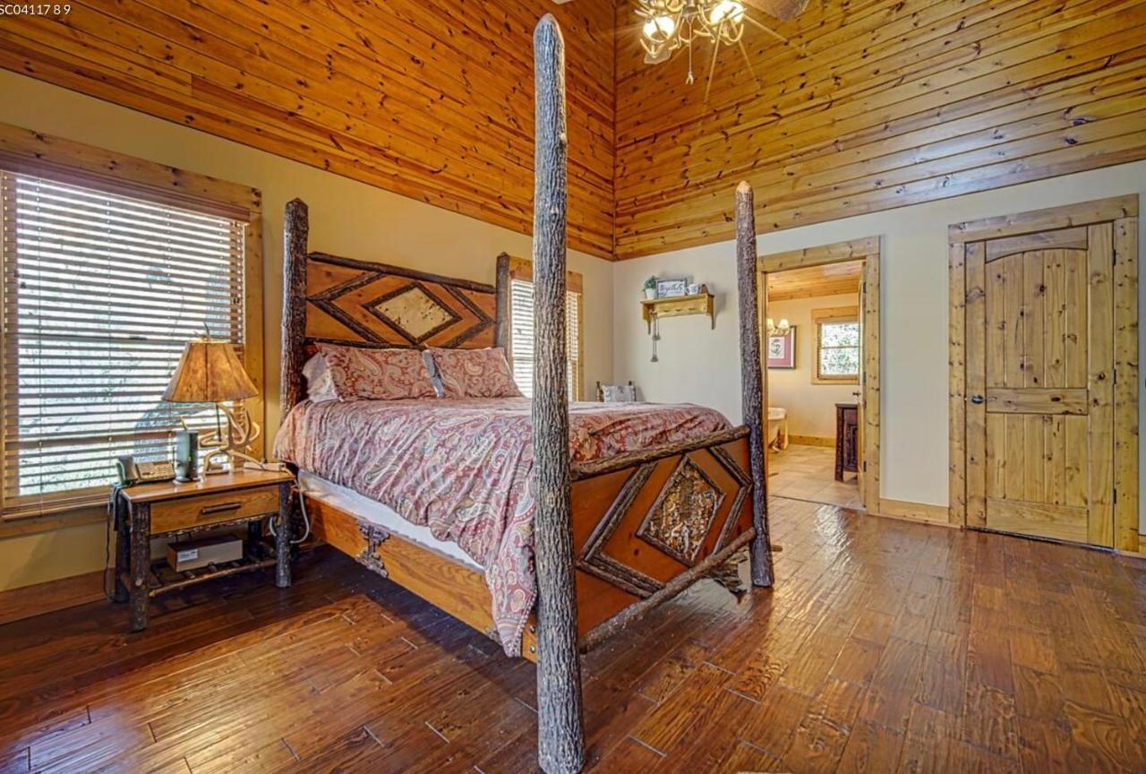 Cozy Creekfront Family Cabin-Pet Friendly -Gamerm-Hot Tub Hiawassee Exteriör bild