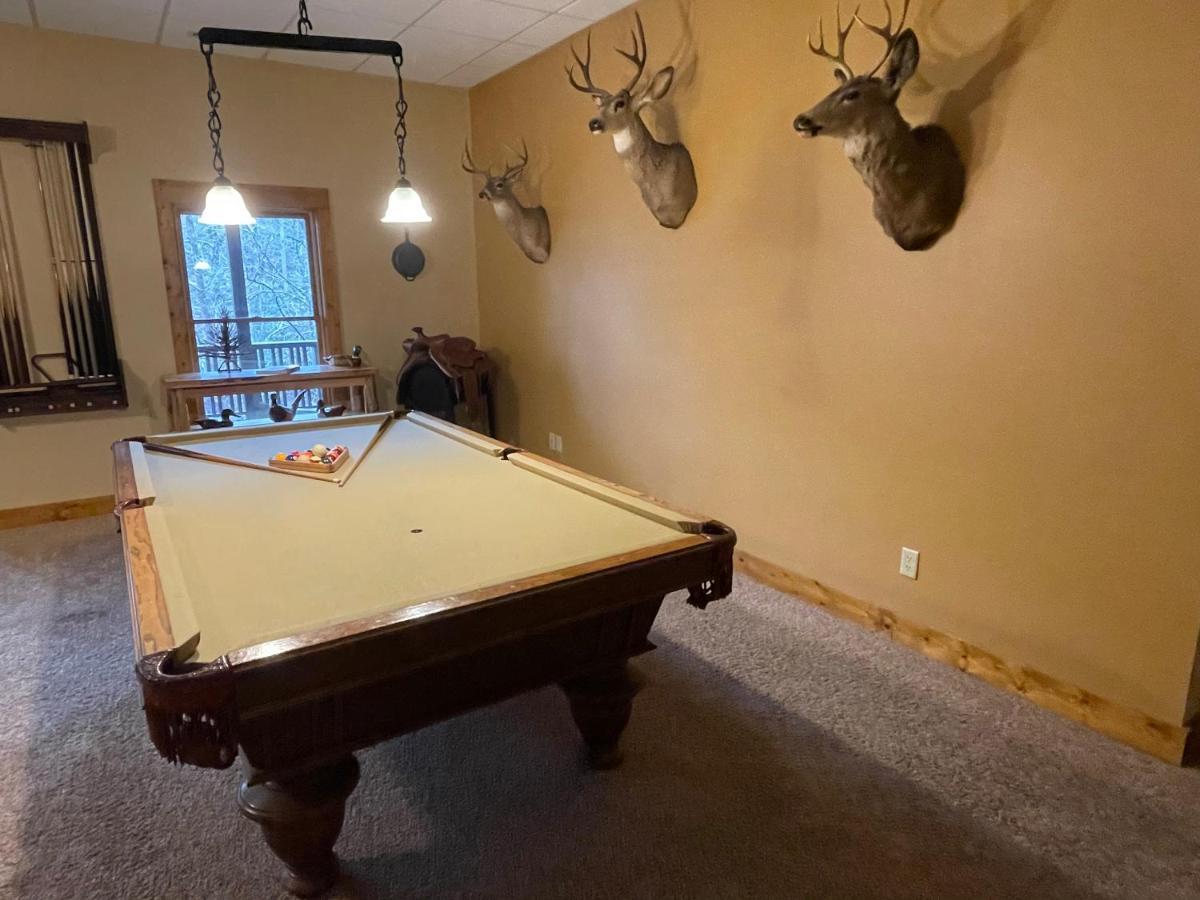 Cozy Creekfront Family Cabin-Pet Friendly -Gamerm-Hot Tub Hiawassee Exteriör bild